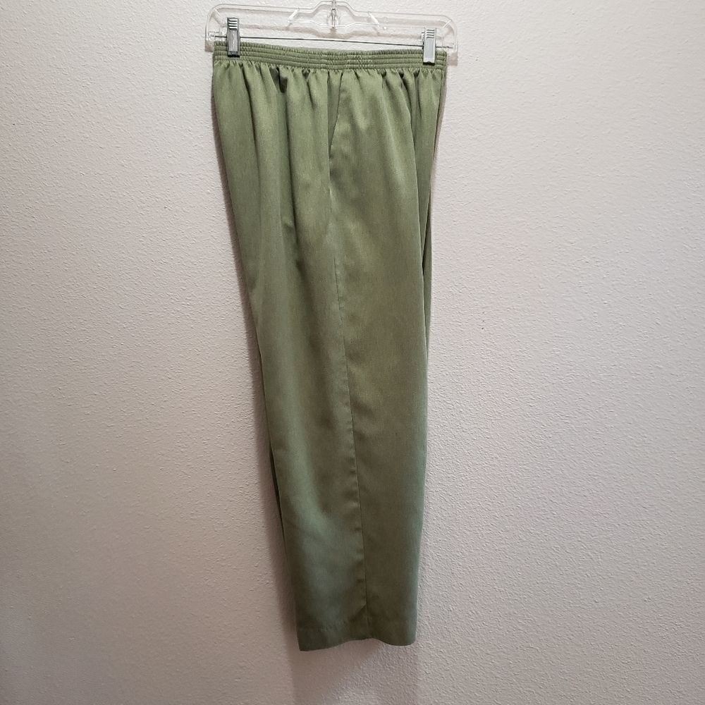 Alfred Dunner pants, sage, 8